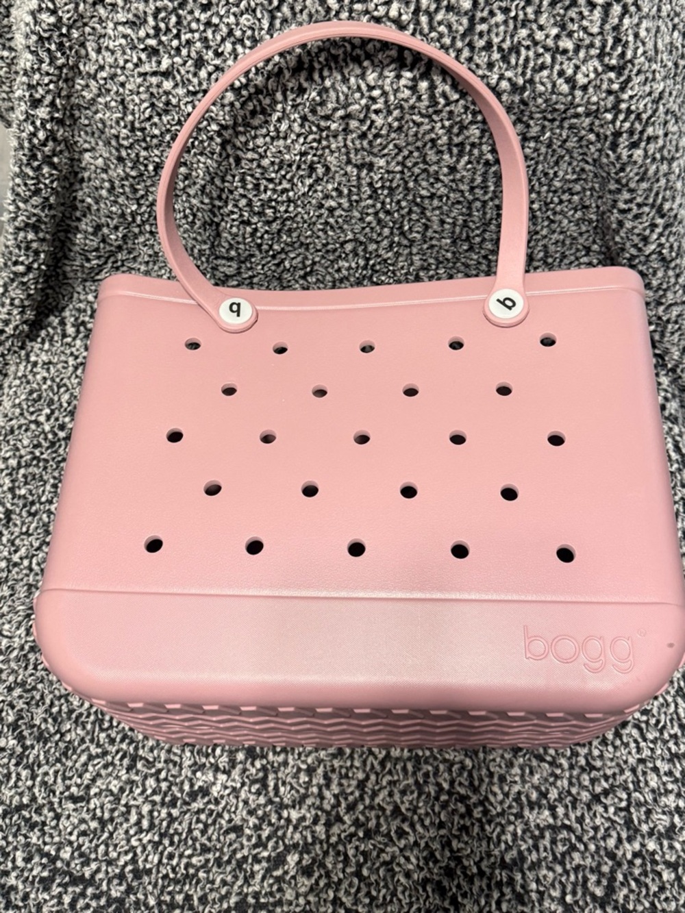 Bogg Blushing Perforated Tote Bag EUC - Picture 3 of 9